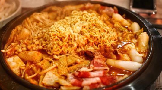 阿瓜吃泡面,一场味蕾的盛宴